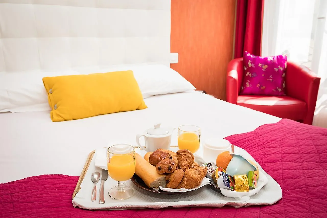 Hotel Voltaire 2*